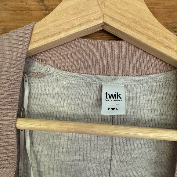 Simon Long Sweater - Picture 3 of 3